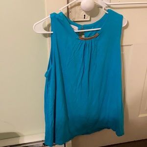 Jaclyn Smith tank top